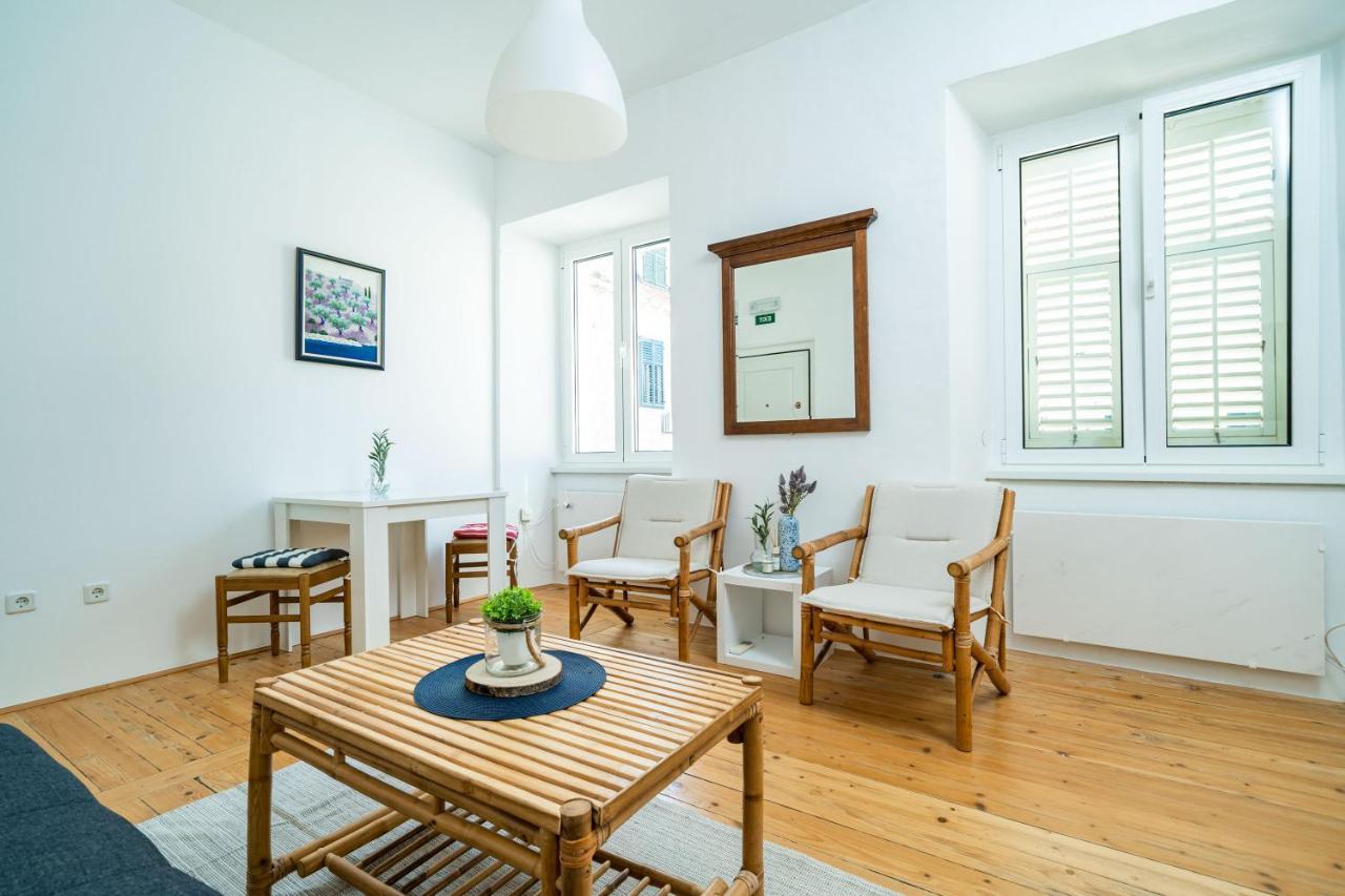 Laus Ii, Lovely Apartment In Old Town Ντουμπρόβνικ Εξωτερικό φωτογραφία